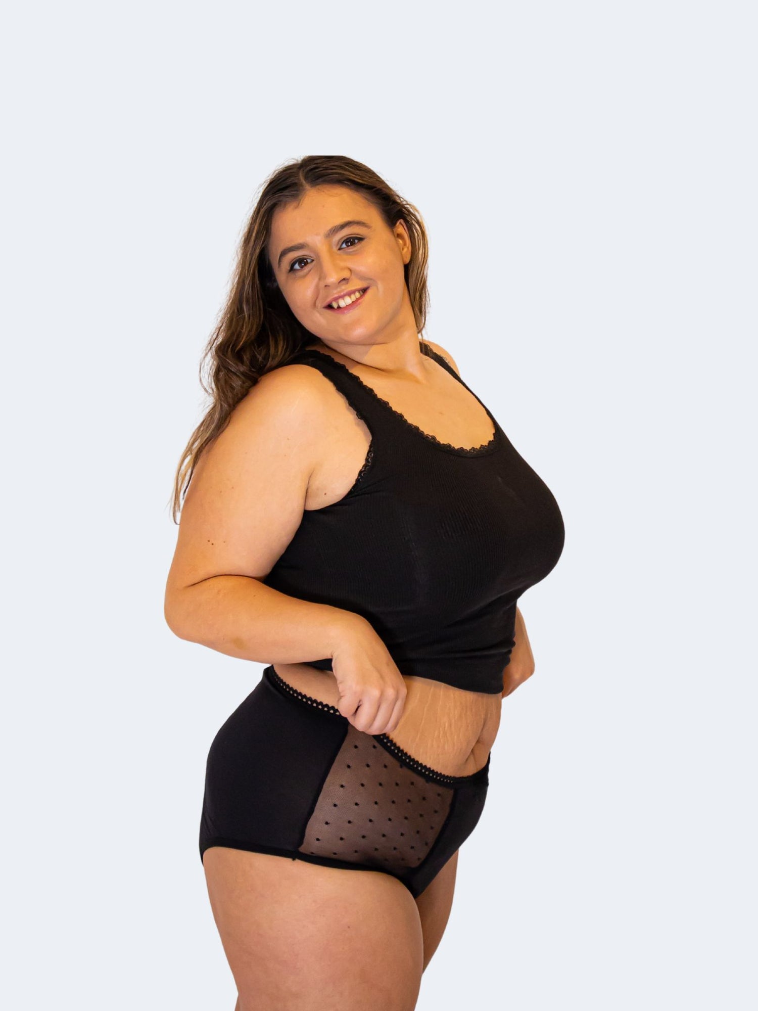Culottes menstruelles Suisse grandes tailles, Qoozi la première marque de culotte menstruel taille 54 pour regle.